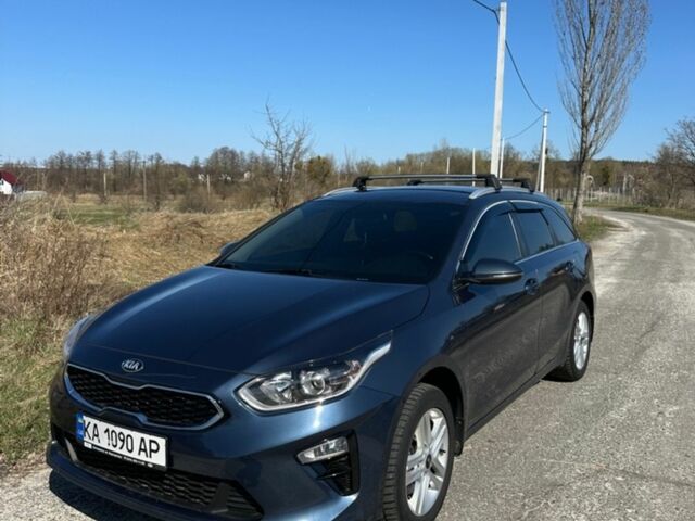 Синий Киа Сид, объемом двигателя 1.59 л и пробегом 195 тыс. км за 15500 $, фото 1 на Automoto.ua