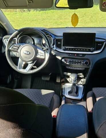 Синий Киа Сид, объемом двигателя 0 л и пробегом 225 тыс. км за 12192 $, фото 1 на Automoto.ua