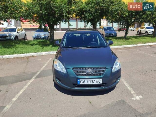 Зеленый Киа Сид, объемом двигателя 1.59 л и пробегом 172 тыс. км за 5000 $, фото 1 на Automoto.ua