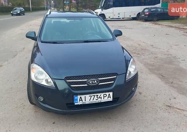 Зеленый Киа Сид, объемом двигателя 1.6 л и пробегом 402 тыс. км за 4900 $, фото 1 на Automoto.ua