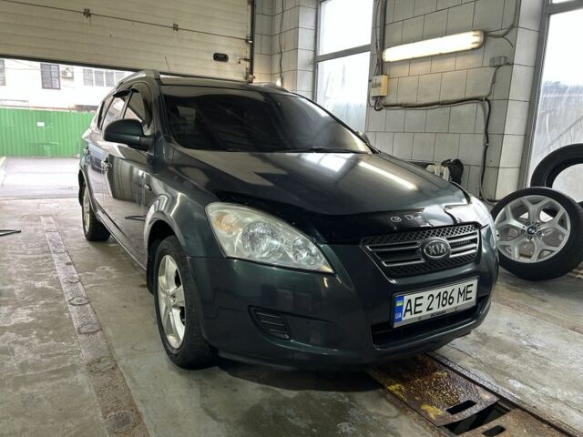 Зелений Кіа Сід, об'ємом двигуна 1.6 л та пробігом 230 тис. км за 3000 $, фото 1 на Automoto.ua