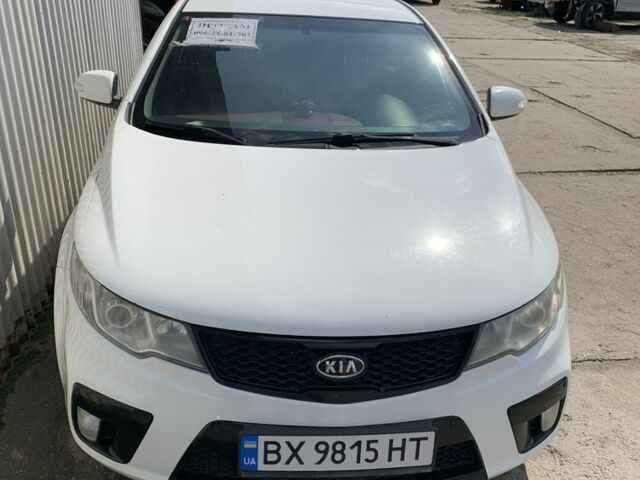 Білий Кіа Черато, об'ємом двигуна 2 л та пробігом 2 тис. км за 7279 $, фото 1 на Automoto.ua