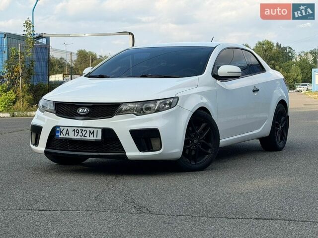 Белый Киа Черато, объемом двигателя 2 л и пробегом 207 тыс. км за 7100 $, фото 1 на Automoto.ua