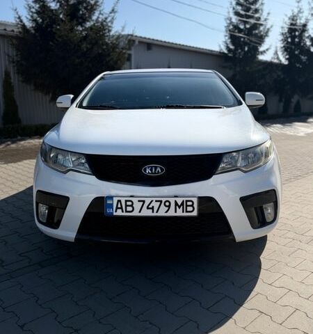Белый Киа Черато, объемом двигателя 2 л и пробегом 198 тыс. км за 9800 $, фото 1 на Automoto.ua