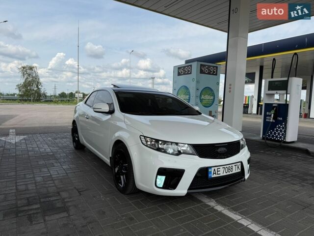 Белый Киа Черато, объемом двигателя 2 л и пробегом 196 тыс. км за 8500 $, фото 1 на Automoto.ua