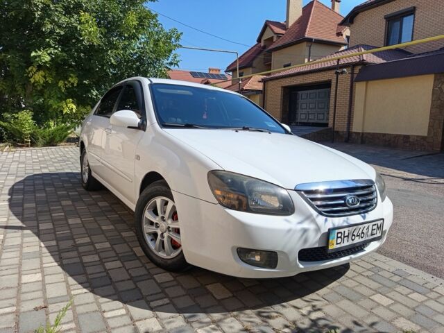 Білий Кіа Черато, об'ємом двигуна 1.6 л та пробігом 290 тис. км за 4400 $, фото 1 на Automoto.ua