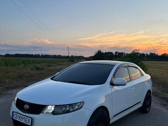 Білий Кіа Черато, об'ємом двигуна 1.6 л та пробігом 176 тис. км за 6200 $, фото 1 на Automoto.ua