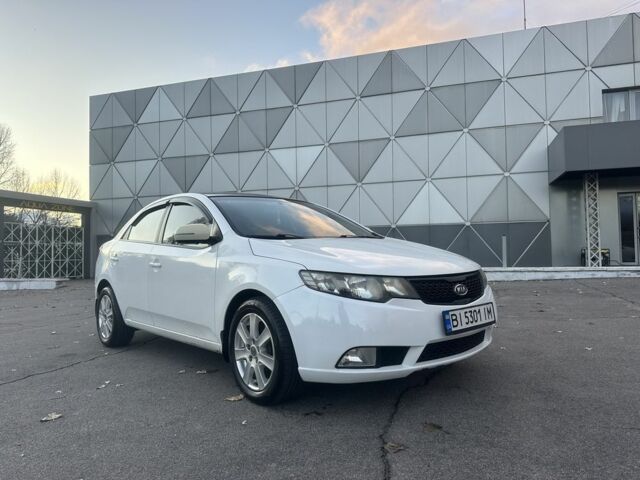 Белый Киа Черато, объемом двигателя 1.6 л и пробегом 154 тыс. км за 7500 $, фото 1 на Automoto.ua
