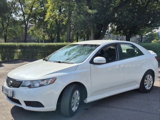 Белый Киа Черато, объемом двигателя 2 л и пробегом 2 тыс. км за 6318 $, фото 1 на Automoto.ua