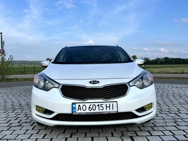 Белый Киа Черато, объемом двигателя 2 л и пробегом 142 тыс. км за 9502 $, фото 1 на Automoto.ua