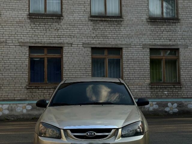 Бежевий Кіа Черато, об'ємом двигуна 1.6 л та пробігом 530 тис. км за 2999 $, фото 1 на Automoto.ua