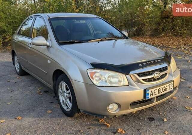 Кіа Черато 2006 у Покров (Орджонікідзе) на Automoto.ua Бежевий Кіа Черато, об'ємом двигуна 1.98 л та пробігом 275 тис. км за 4000 $, фото 1 на Automoto.ua
