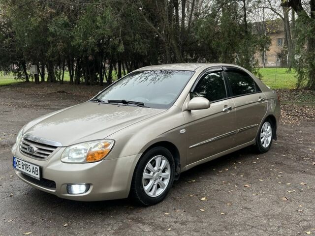 Бежевый Киа Черато, объемом двигателя 1.6 л и пробегом 218 тыс. км за 5200 $, фото 1 на Automoto.ua