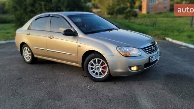 Бежевый Киа Черато, объемом двигателя 1.59 л и пробегом 158 тыс. км за 4800 $, фото 1 на Automoto.ua