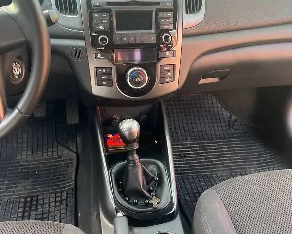 Чорний Кіа Черато, об'ємом двигуна 1.59 л та пробігом 0 тис. км за 7200 $, фото 1 на Automoto.ua