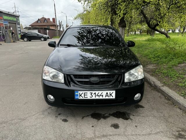 Чорний Кіа Черато, об'ємом двигуна 1.6 л та пробігом 271 тис. км за 4100 $, фото 1 на Automoto.ua