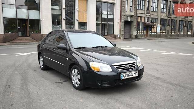 Чорний Кіа Черато, об'ємом двигуна 1.6 л та пробігом 204 тис. км за 3700 $, фото 1 на Automoto.ua