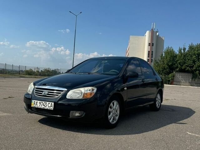 Чорний Кіа Черато, об'ємом двигуна 1.6 л та пробігом 320 тис. км за 4000 $, фото 1 на Automoto.ua