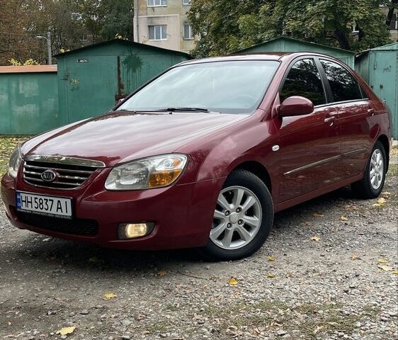 Кіа Черато 2007 у Одесі на Automoto.ua Червоний Кіа Черато, об'ємом двигуна 2 л та пробігом 189 тис. км за 5500 $, фото 1 на Automoto.ua