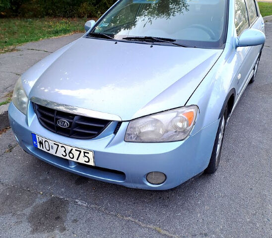Киа Черато, объемом двигателя 2 л и пробегом 300 тыс. км за 1900 $, фото 1 на Automoto.ua