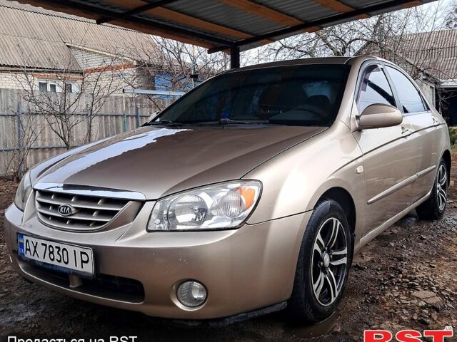 Киа Черато, объемом двигателя 16 л и пробегом 200 тыс. км за 3800 $, фото 1 на Automoto.ua