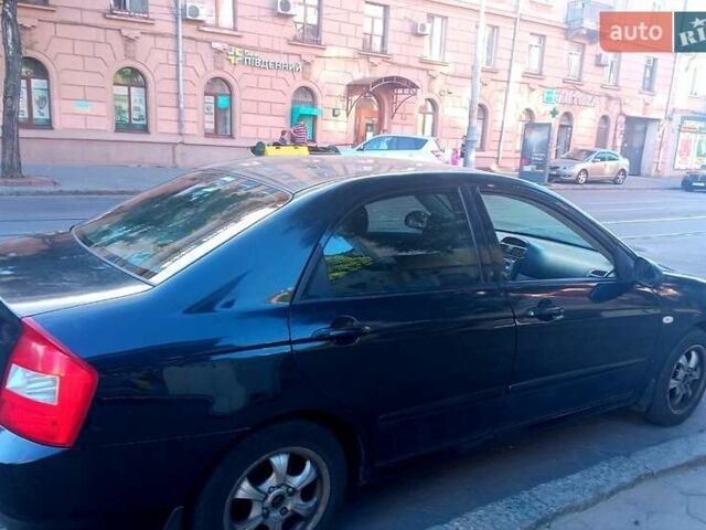 Киа Черато, объемом двигателя 1.6 л и пробегом 280 тыс. км за 4000 $, фото 1 на Automoto.ua