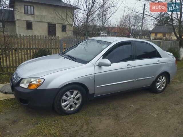 Киа Черато, объемом двигателя 2 л и пробегом 270 тыс. км за 3600 $, фото 1 на Automoto.ua