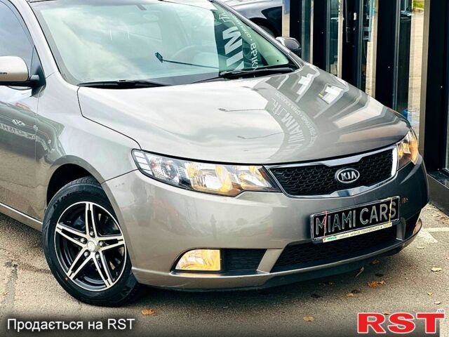 Киа Черато, объемом двигателя 1.6 л и пробегом 148 тыс. км за 7999 $, фото 1 на Automoto.ua