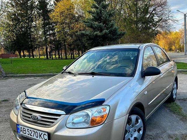 Желтый Киа Черато, объемом двигателя 1.6 л и пробегом 163 тыс. км за 4700 $, фото 1 на Automoto.ua