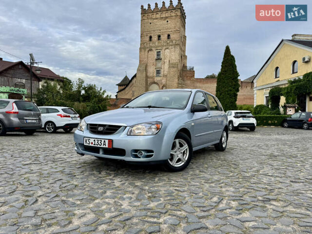 Серый Киа Черато, объемом двигателя 1.6 л и пробегом 133 тыс. км за 4900 $, фото 1 на Automoto.ua