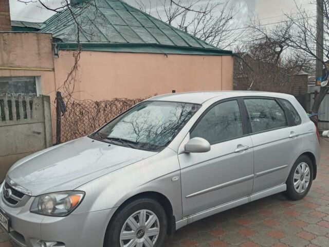 Серый Киа Черато, объемом двигателя 1.6 л и пробегом 246 тыс. км за 4600 $, фото 1 на Automoto.ua