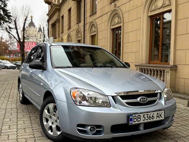 Сірий Кіа Черато, об'ємом двигуна 1.6 л та пробігом 187 тис. км за 3850 $, фото 1 на Automoto.ua