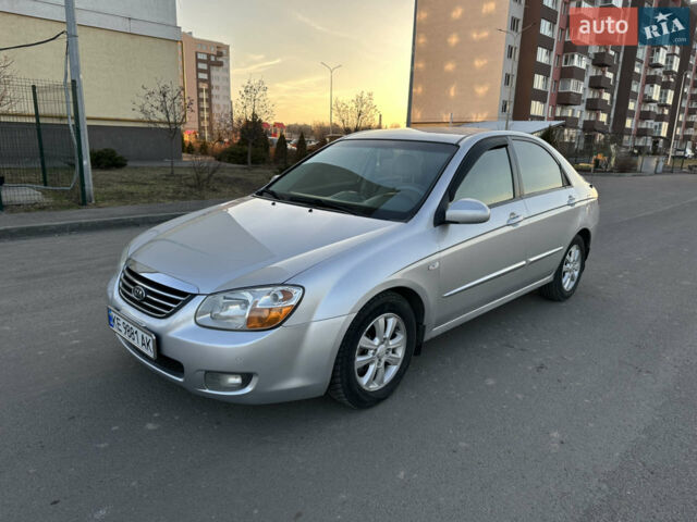 Серый Киа Черато, объемом двигателя 1.6 л и пробегом 168 тыс. км за 4850 $, фото 1 на Automoto.ua