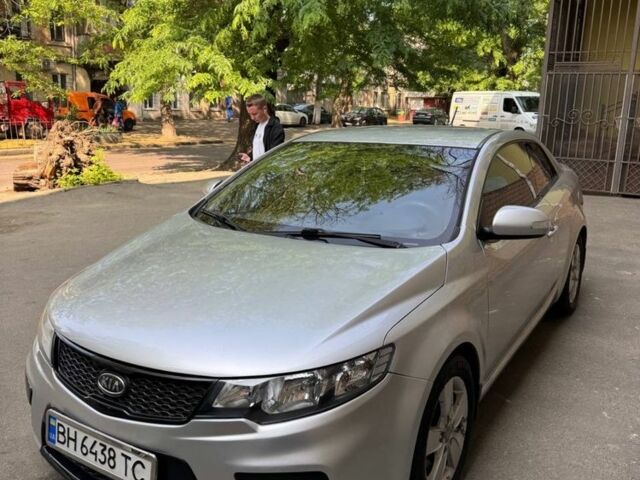 Серый Киа Черато, объемом двигателя 1.6 л и пробегом 208 тыс. км за 7850 $, фото 1 на Automoto.ua