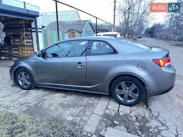 Серый Киа Черато, объемом двигателя 1.59 л и пробегом 95 тыс. км за 8500 $, фото 1 на Automoto.ua