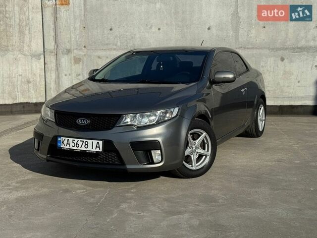 Серый Киа Черато, объемом двигателя 2 л и пробегом 224 тыс. км за 7900 $, фото 1 на Automoto.ua
