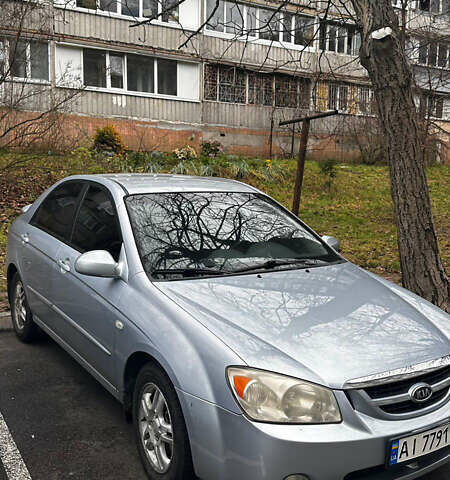 Серый Киа Черато, объемом двигателя 2 л и пробегом 214 тыс. км за 4700 $, фото 1 на Automoto.ua
