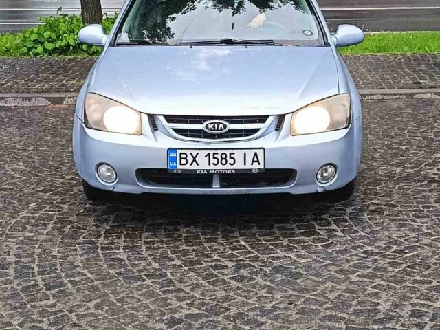 Серый Киа Черато, объемом двигателя 2 л и пробегом 230 тыс. км за 3000 $, фото 1 на Automoto.ua