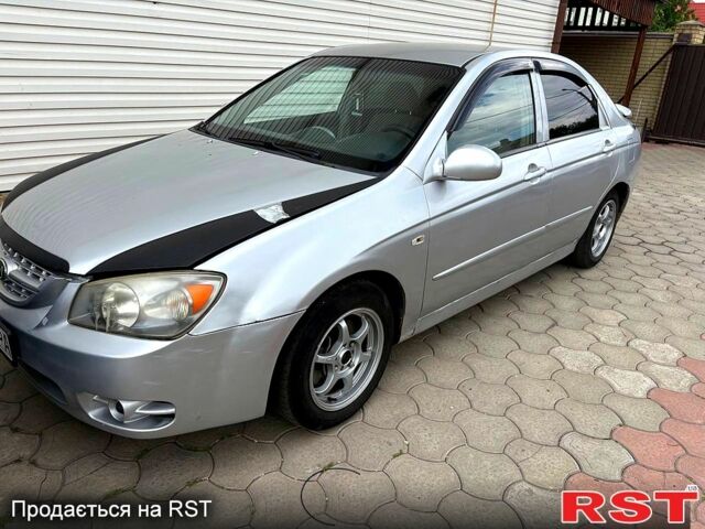 Серый Киа Черато, объемом двигателя 1.6 л и пробегом 299 тыс. км за 3500 $, фото 1 на Automoto.ua