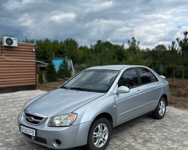 Серый Киа Черато, объемом двигателя 1.6 л и пробегом 160 тыс. км за 3400 $, фото 1 на Automoto.ua