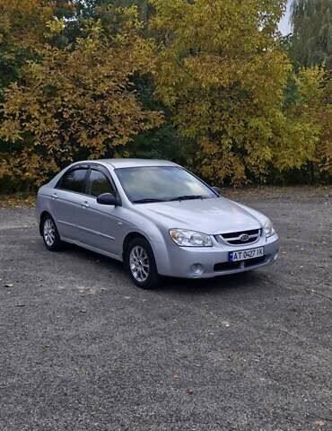 Сірий Кіа Черато, об'ємом двигуна 1.6 л та пробігом 259 тис. км за 4000 $, фото 1 на Automoto.ua