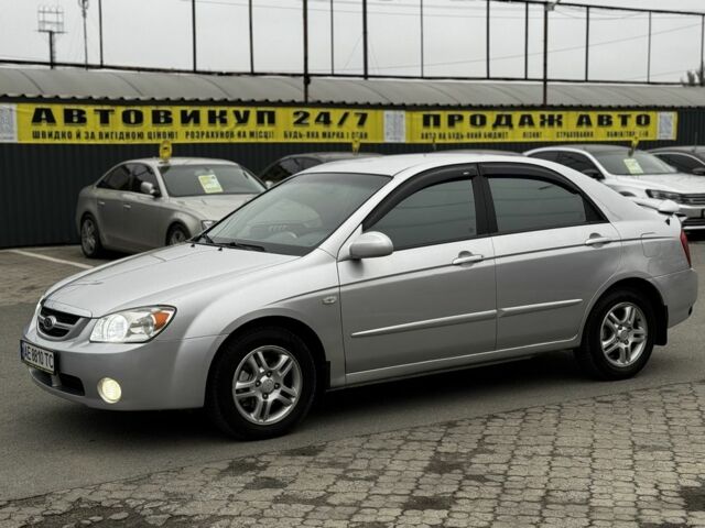 Серый Киа Черато, объемом двигателя 2 л и пробегом 240 тыс. км за 4300 $, фото 1 на Automoto.ua