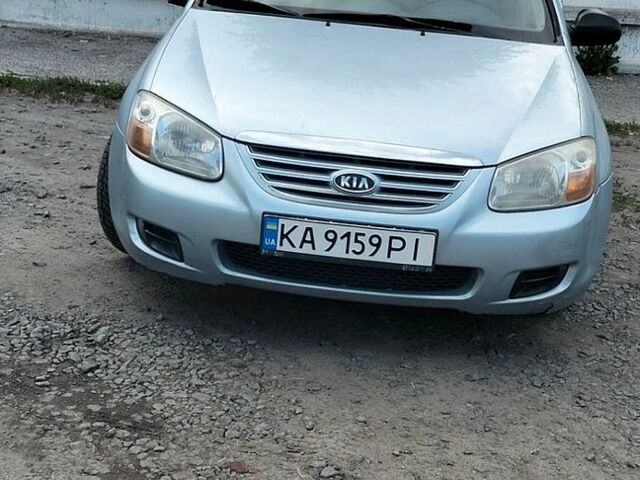 Серый Киа Черато, объемом двигателя 1.6 л и пробегом 301 тыс. км за 3000 $, фото 1 на Automoto.ua