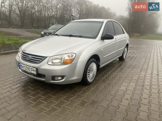 Сірий Кіа Черато, об'ємом двигуна 1.59 л та пробігом 250 тис. км за 4500 $, фото 1 на Automoto.ua