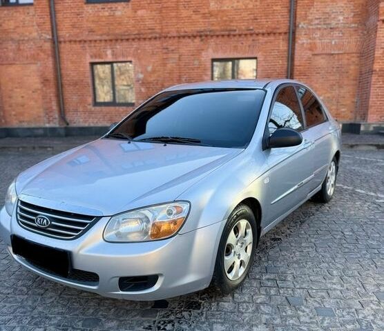 Серый Киа Черато, объемом двигателя 1.6 л и пробегом 316 тыс. км за 4500 $, фото 1 на Automoto.ua