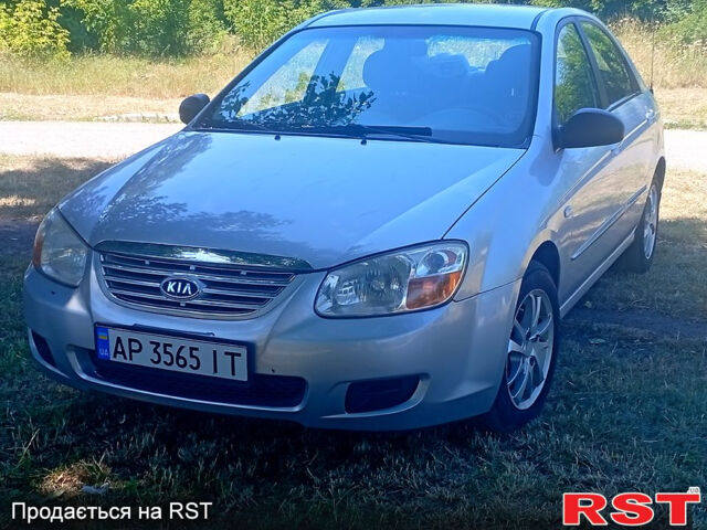 Серый Киа Черато, объемом двигателя 1.6 л и пробегом 228 тыс. км за 4300 $, фото 1 на Automoto.ua
