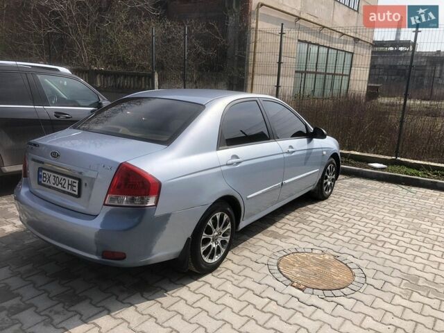 Серый Киа Черато, объемом двигателя 1.6 л и пробегом 198 тыс. км за 3200 $, фото 1 на Automoto.ua