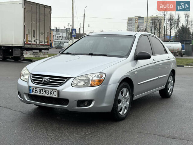 Серый Киа Черато, объемом двигателя 1.6 л и пробегом 180 тыс. км за 4950 $, фото 1 на Automoto.ua