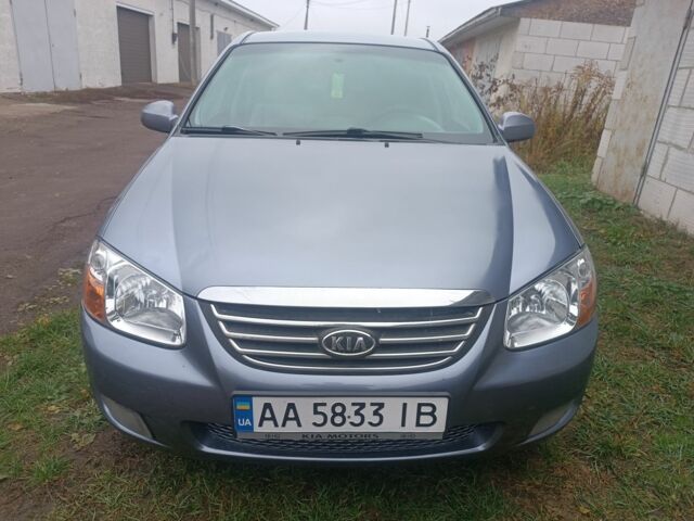 Серый Киа Черато, объемом двигателя 2 л и пробегом 237 тыс. км за 3000 $, фото 1 на Automoto.ua