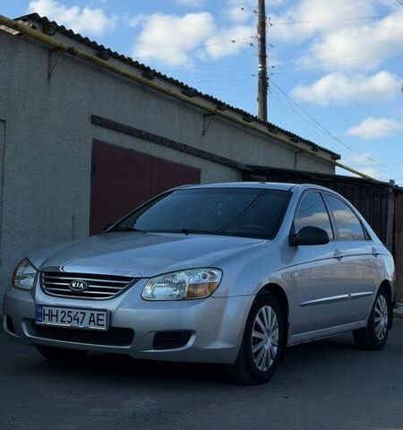 Серый Киа Черато, объемом двигателя 1.58 л и пробегом 370 тыс. км за 3500 $, фото 1 на Automoto.ua